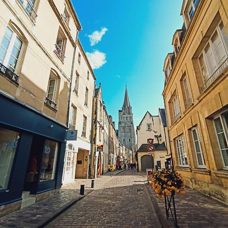 Charmant Appartement Renove Bayeux Bagian luar foto