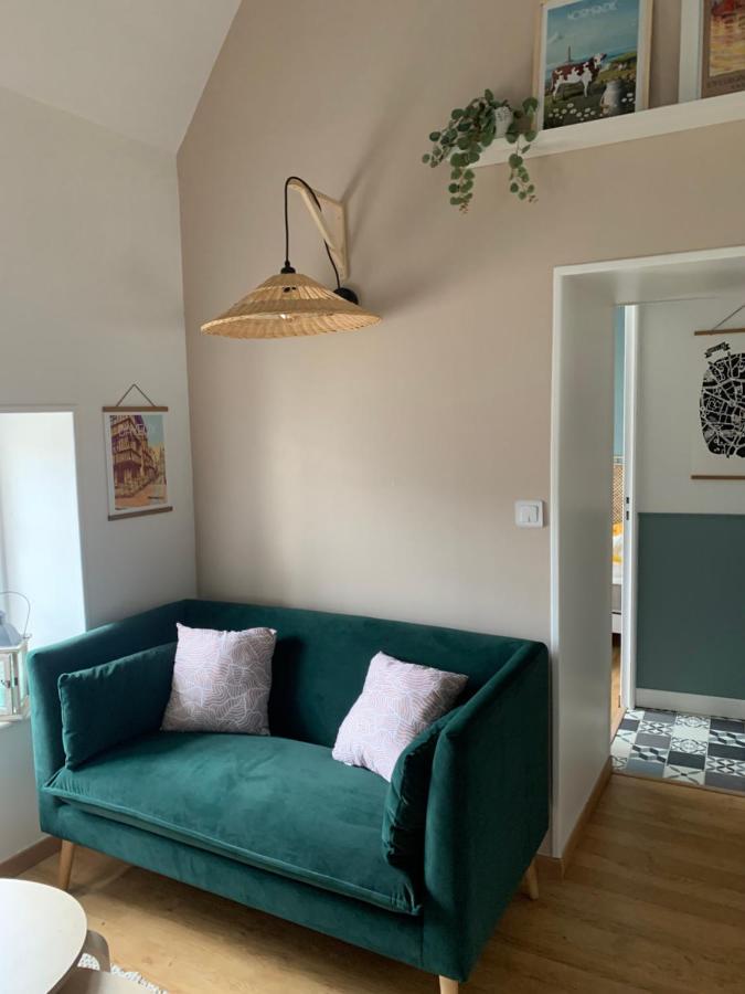 Charmant Appartement Renove Bayeux Bagian luar foto