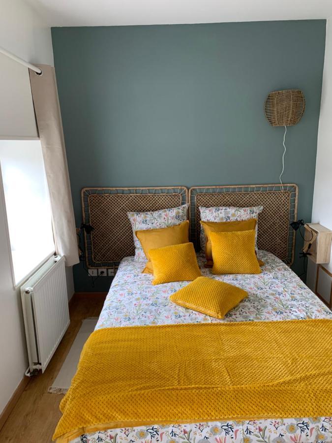 Charmant Appartement Renove Bayeux Bagian luar foto
